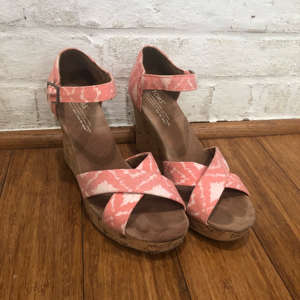 Toms wedges 8.5